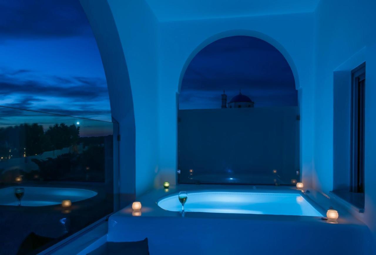 Aspronisi Luxury Villa With Caldera View Мегалохори Екстериор снимка